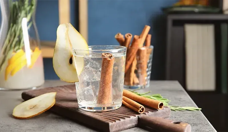 benefits of cinnamon in water