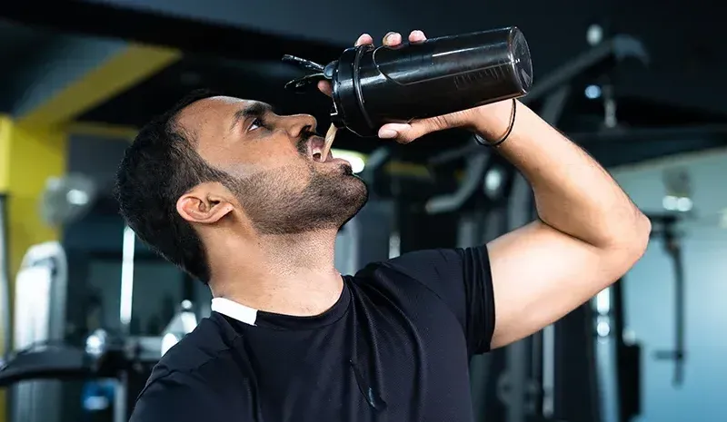 Best Protein Shakes for Men - Types, Benefits & Selection Guide
