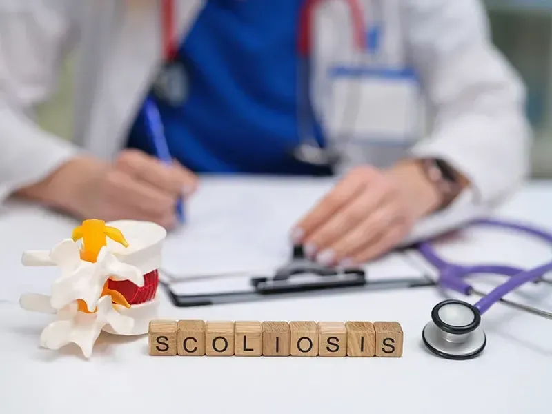 A Complete Guide to Scoliosis Monitoring Methods and Treatment