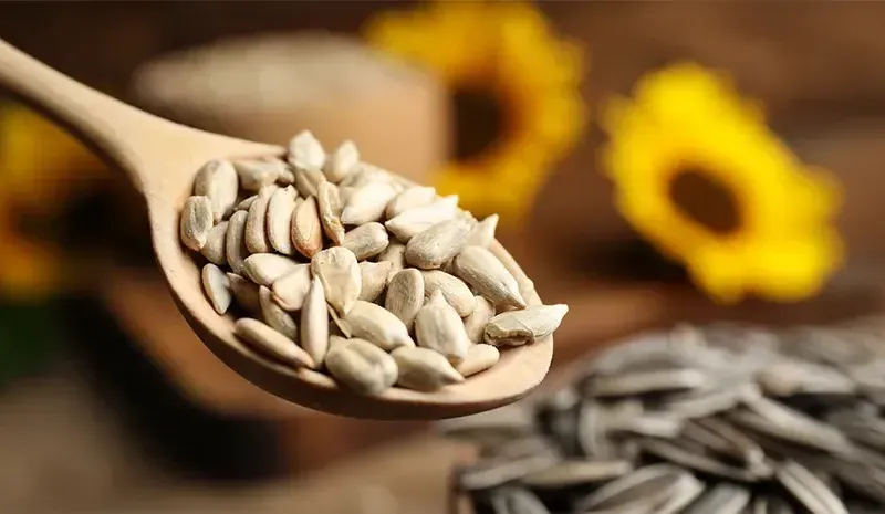 Sunflower Seeds Nutrients - Nutrition Facts & Health Benefits