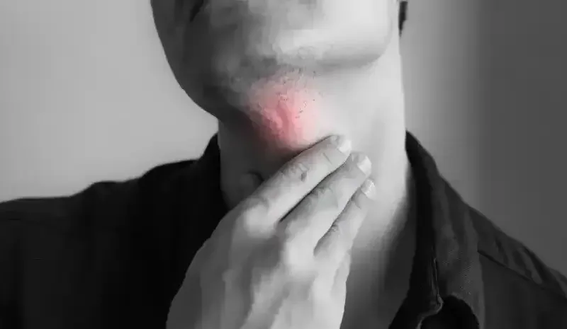 Sore Throat (Pharyngitis): Symptoms That Need Attention