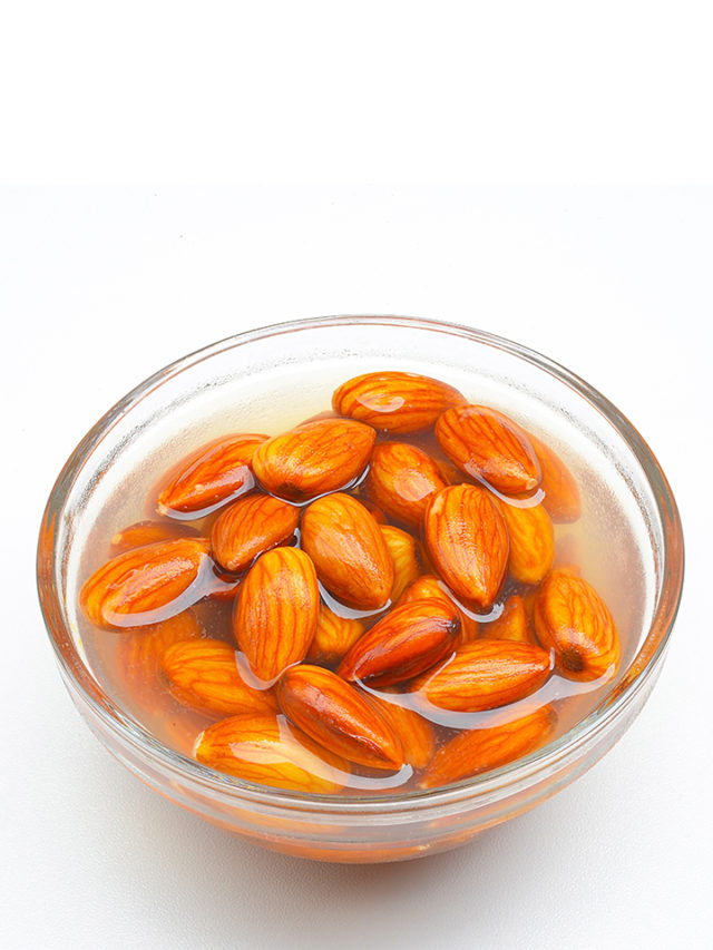 Benefits of soaking almonds